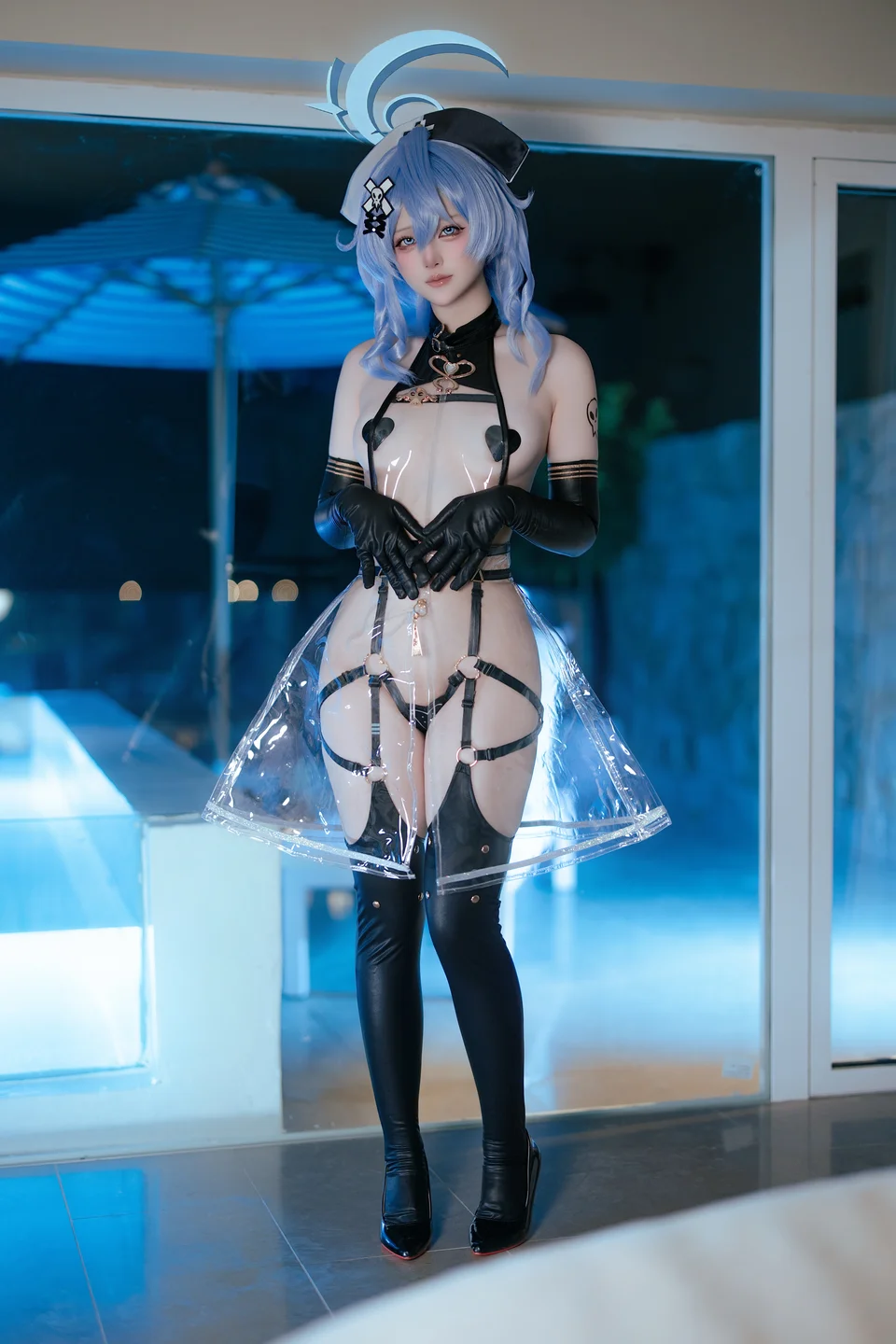 屿鱼 - No.083 亚子 同人透明护士 [31P-298MB]